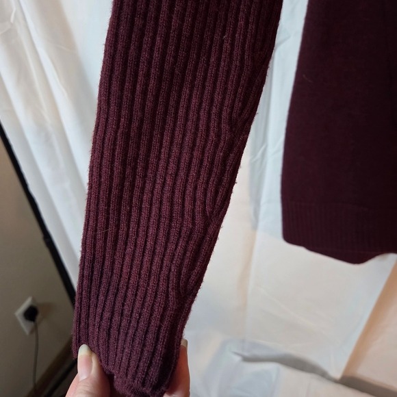 Athleta Women's Crew Neck Merino Wool Sweater - Burgundy Size XS - Picture 2 of 11